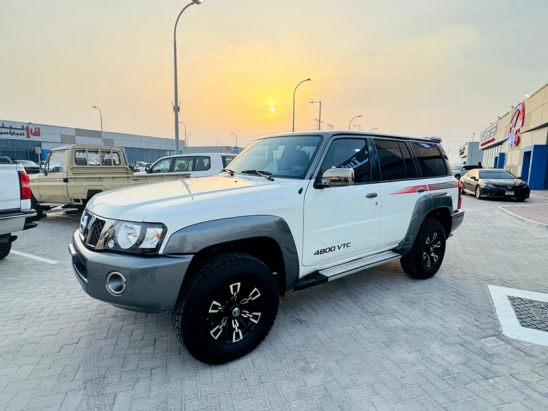 Nissan Patrol Super Safari Gulf model 202363142586345474111