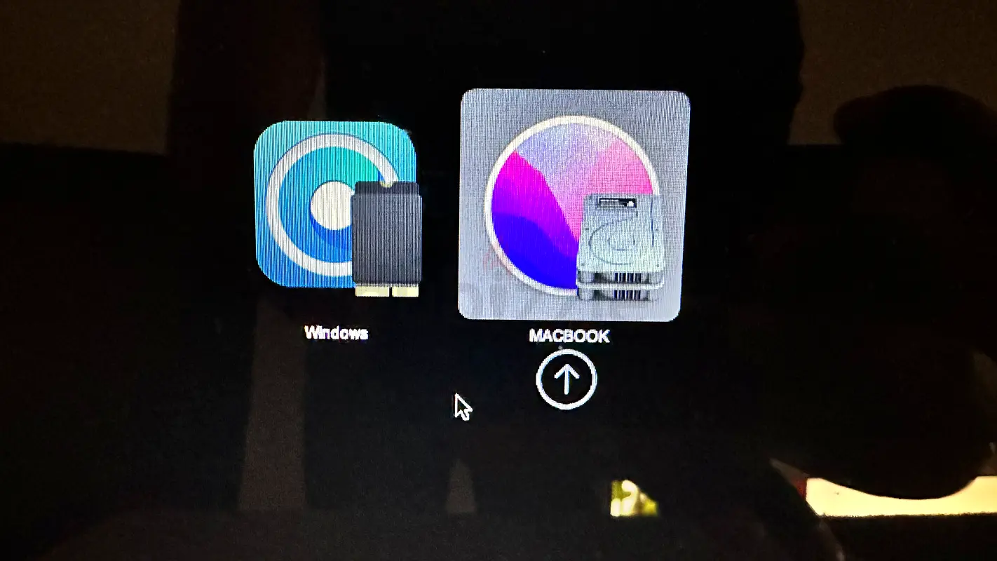 MacBook Pro63254489066754114