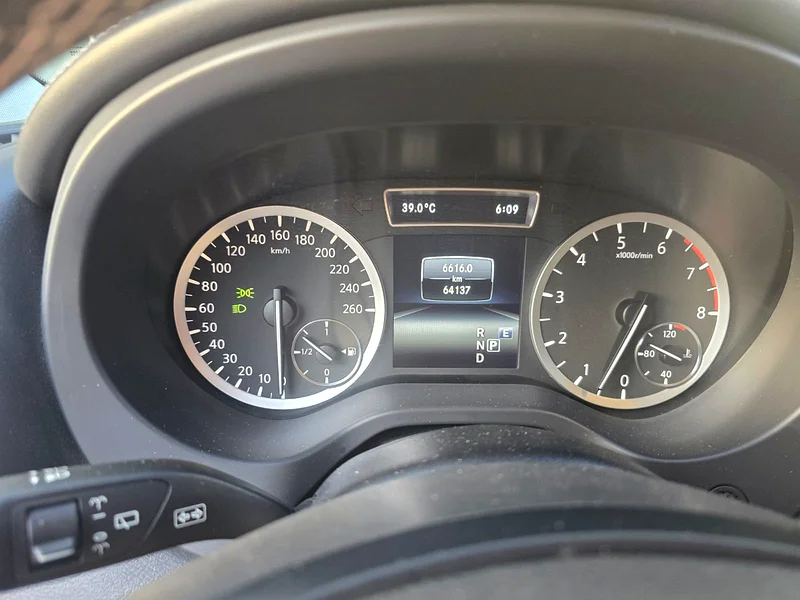 إنفيني Q30 2019، كيلومترات قيادة منخفضة63135492294658111