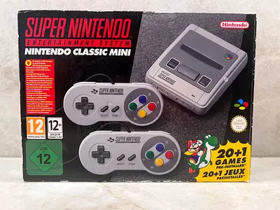 Super Nintendo Entertainment System - Classic Mini