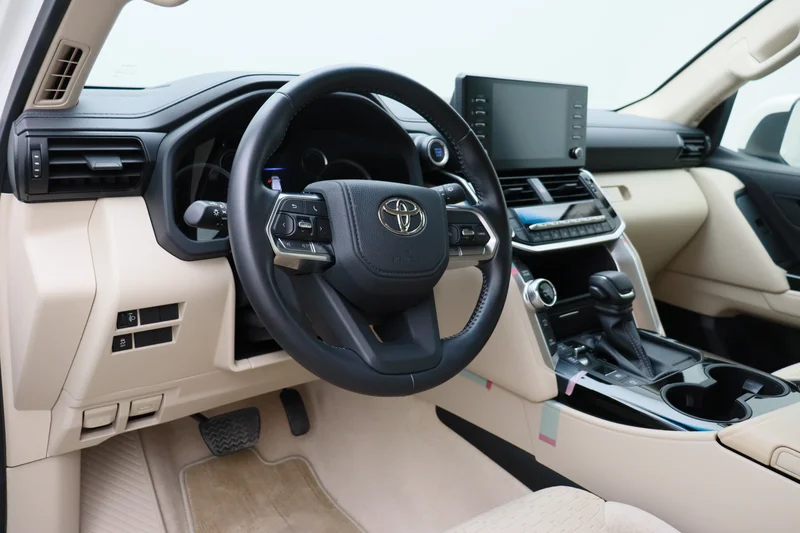 TOYOTA LAND CRUISER 5 DR P 3.5L AT EXR RA*2 YEARS FREE SERVICING*62932673355651113