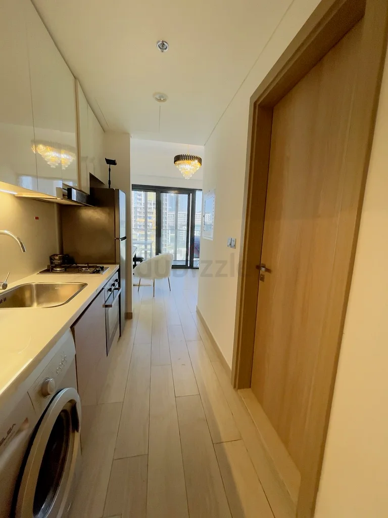 Studio - brand new Duja tower - World Trade Center62868789841025112