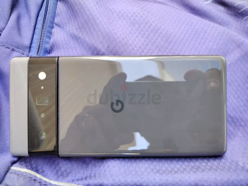 Google Pixel 6 Pro perfect condition only a small dot63214899284226114