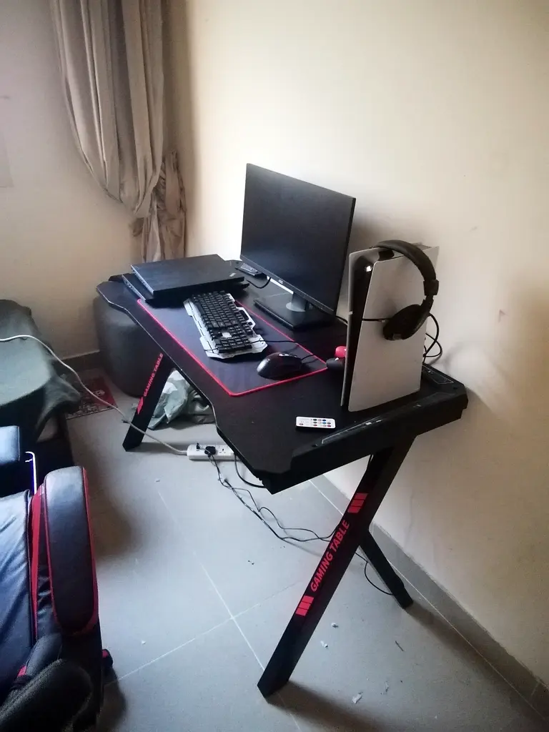 Gaming setup63228305422082116