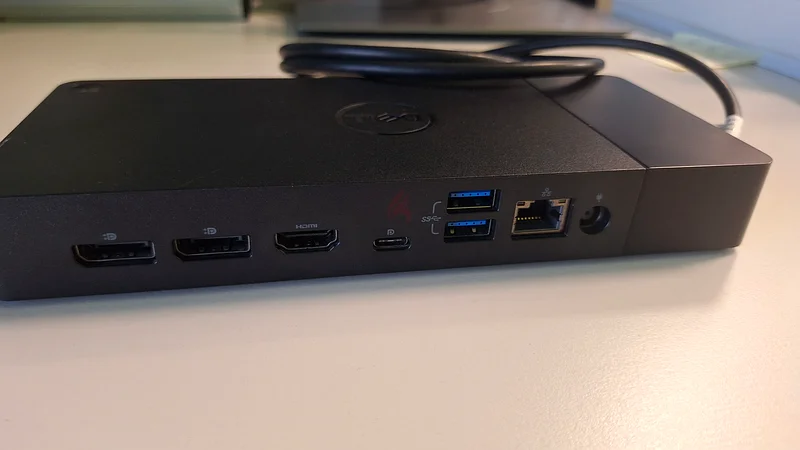 Dell USB-C Docking Station - Perfect for Your Workspace!63256064411522112