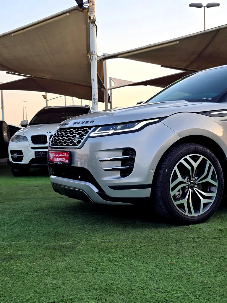 Range Rover Evouge 2023 2.0l 2 keys 1800 Monthly63162930690818112