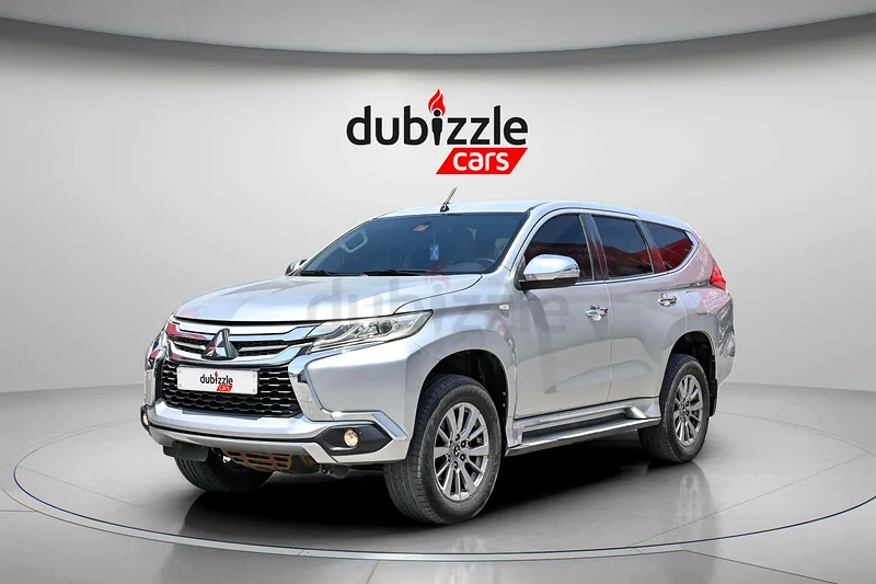 AED 795/month | 2017 Mitsubishi Montero Sport  | GCC Specs | Ref#32279963225309491842112