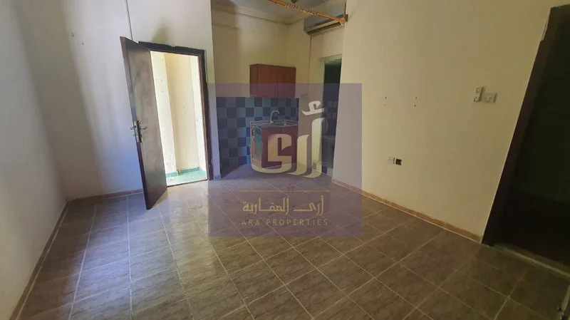 عرض لا يُصدَّق مكتب للإيجار لأغراض الترخيص 4K بدون مقدم تأمين اقتصادي معتمد62933687396225114