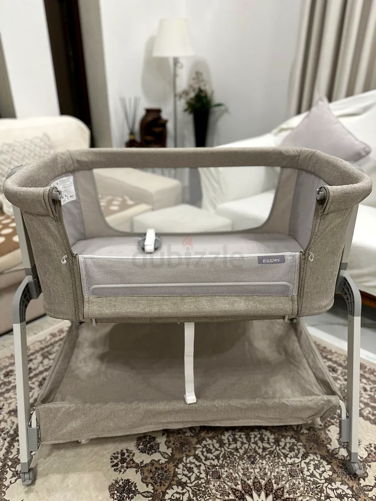 Giggles Watson Side bassinet with glide63195625456257113