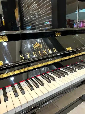 Steiner UP-123E Upright Piano