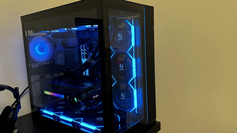 جهاز ألعاب LianLi i7 13700kf/RTX 3080Ti/2 تيرابايت SSD/32 جيجابايت63265096969473111