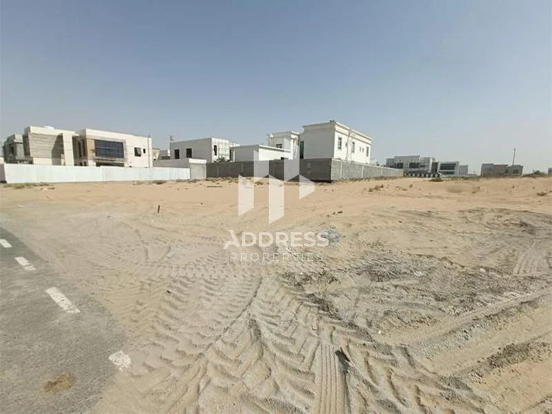 فرصة ذهبية أرض سكنية 10000 قدم مربع في منطقة الهوشي - الشارقة بسعر 1.8 مليون درهم إماراتي62863770121091112
