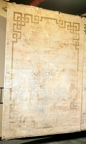 Elegant Abstract Modern Rug - Transform Your Space!