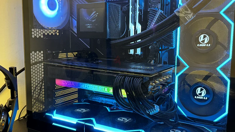 جهاز ألعاب LianLi i7 13700kf/RTX 3080Ti/2 تيرابايت SSD/32 جيجابايت63265096969473112