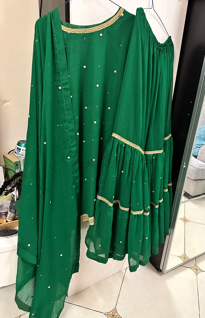 Eid dress Very pretty brand new gharara chiffon material size medium ti large 20 inch chest size63241666744322113