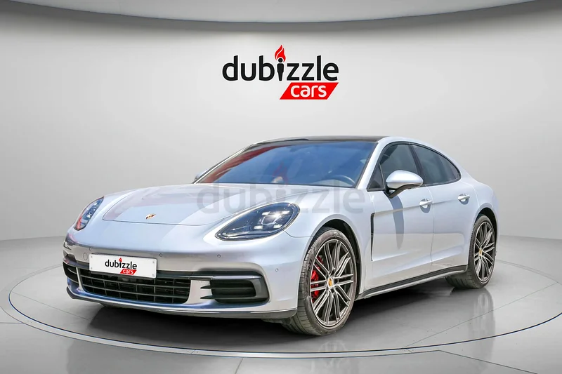 AED 4076/month | 2017 Porsche Panamera  | GCC Specs | Ref#31999763231637393411112