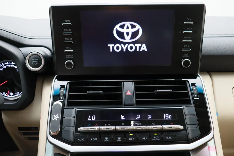 TOYOTA LAND CRUISER 5 DR P 3.5L AT EXR RA*2 YEARS FREE SERVICING*62932673355651114