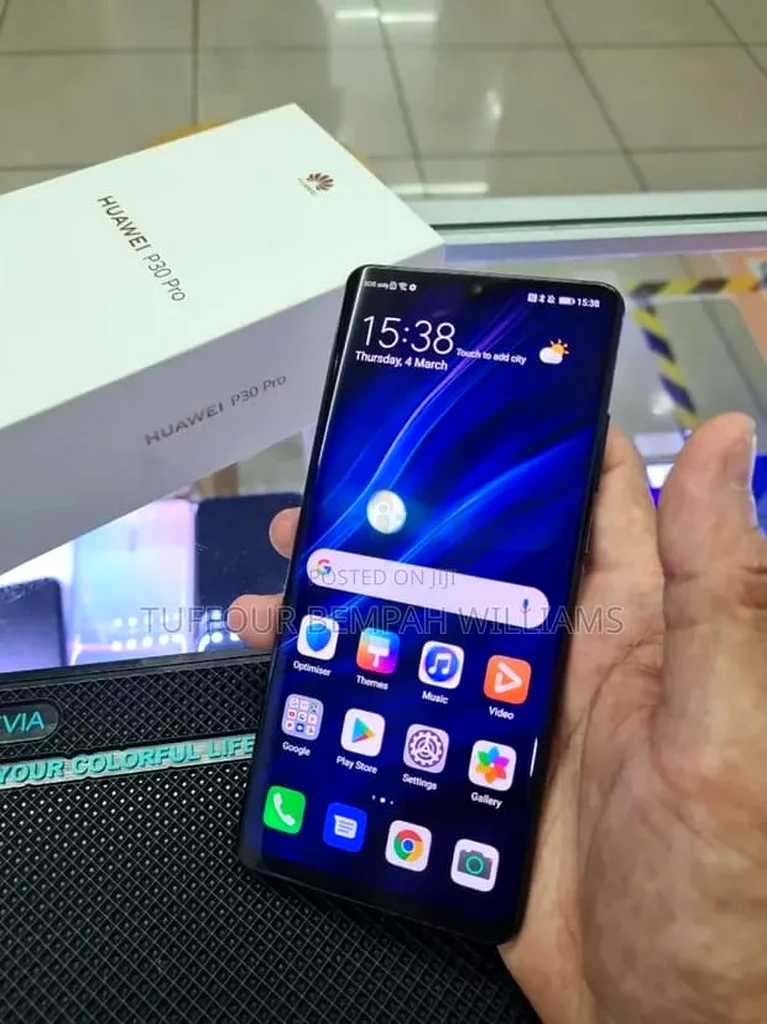 Huawei P30 Pro – Stylish, Powerful  Sealed! | 128GB | Cash on Delivery All Over UAE63183248711683111