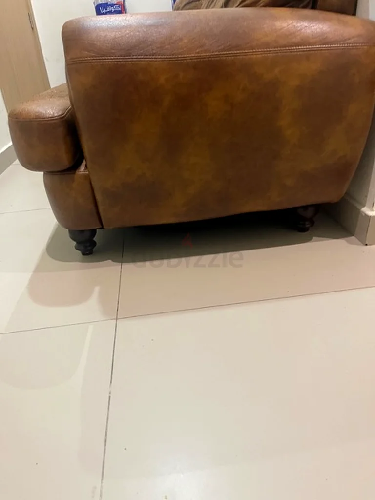 أريكة مجانية63263496350851111