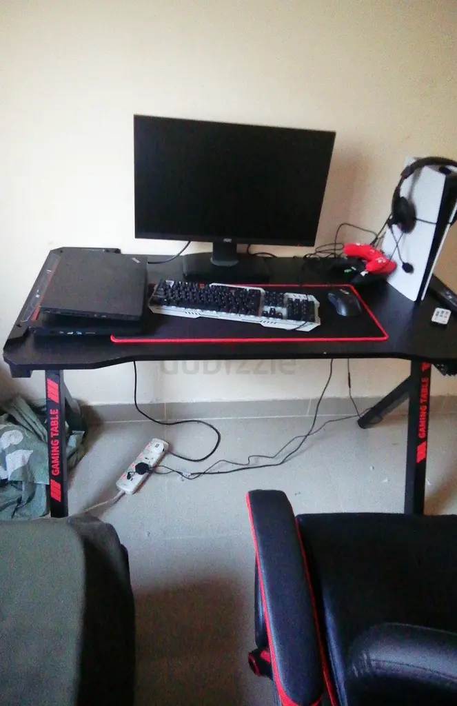 Gaming setup63228305422082111