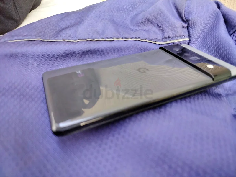 Google Pixel 6 Pro perfect condition only a small dot63214899284226113