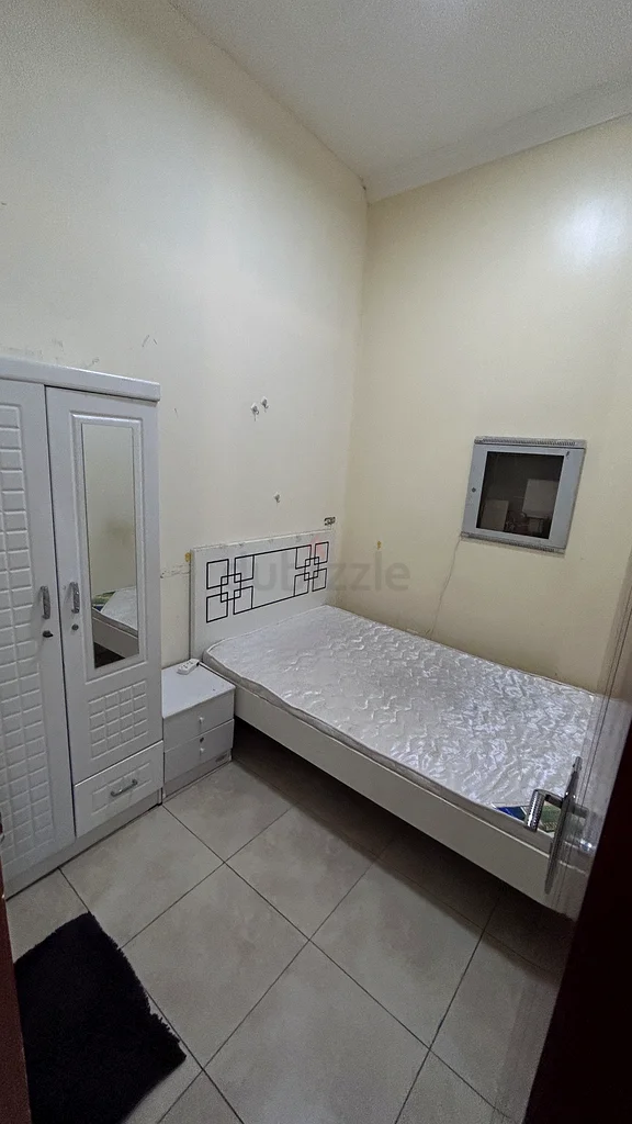 وحدة مغلقة بالكامل متاحة للإيجار63796260220673111