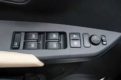 Toyota Yaris E, миниатюра 16
