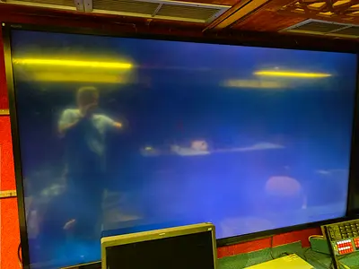 Sharp 90 LC-90LE657U AQUOS Full HD LED Smart 3D TV