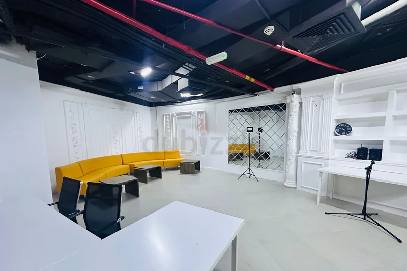 مساحة فعاليات متعددة الاستخدامات للايجار في أبو ظبي - مثالية لجميع المناسبات!62930655039362111
