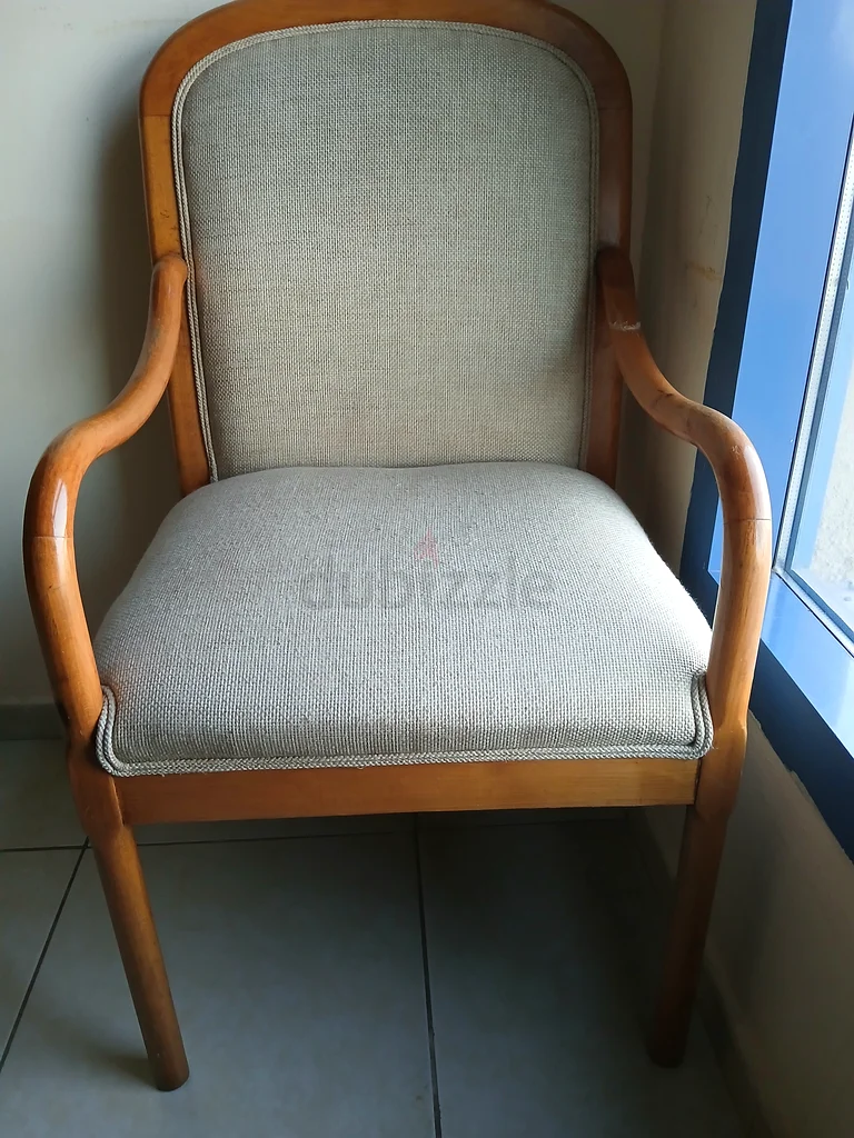 كراسي قديمة632078936693771115