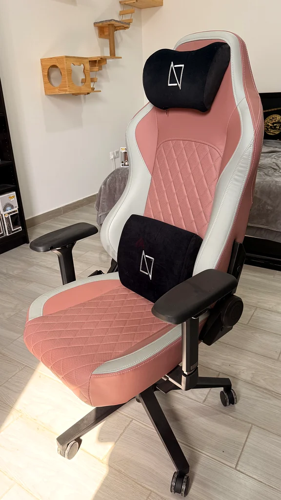 Ergonomic Gaming Chair: Comfort and Style Combined!632293101226271129