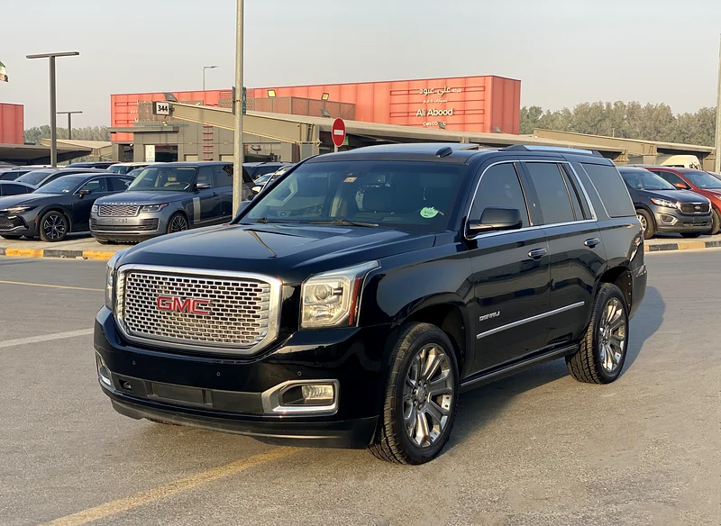 Yukon Denali / 2016 Model / GCC Specs / V8 6.2L engine63221825403137112