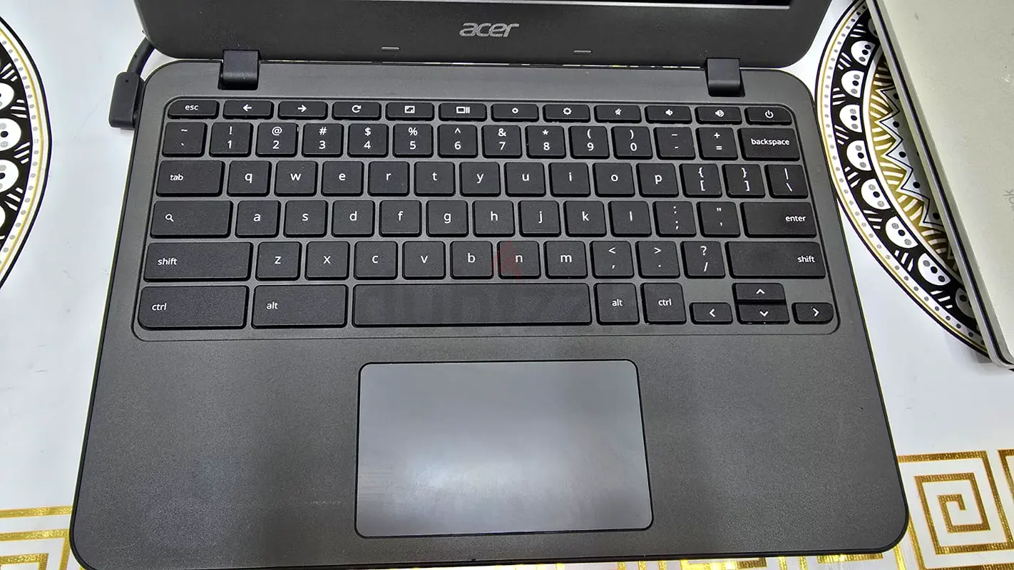 Acer Chromebook - Compact and Reliable!63256072143747111