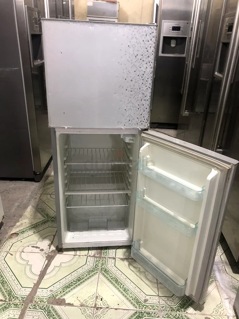 Double door fridge63251916552579110