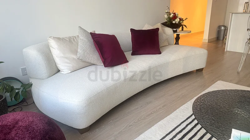 Stylish Curved Sofa with Cushions - 2.36m628638225395221118