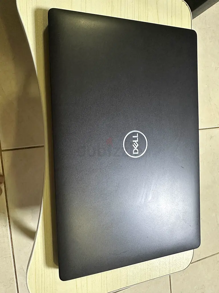 DELL i5 9th Gen. Excelent Cond. 4GB Graphics63257120667266114