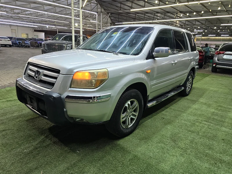 Very clean Gulf Honda MRV63174307576323112