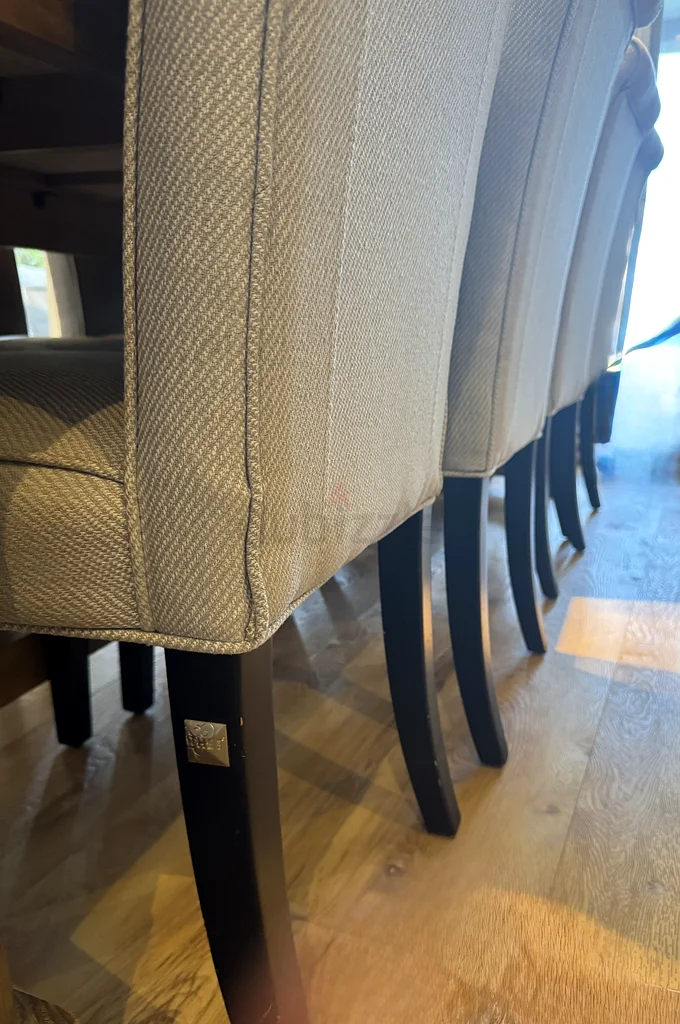 THE ONE Elegant chairs Set (10 pieces) - Perfect for Your Home!62863818129410113