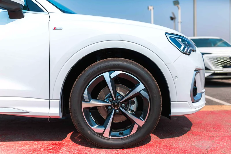 أودي Q3 TFSI 35 S لاين 1.5 توربو 202563168971902467113