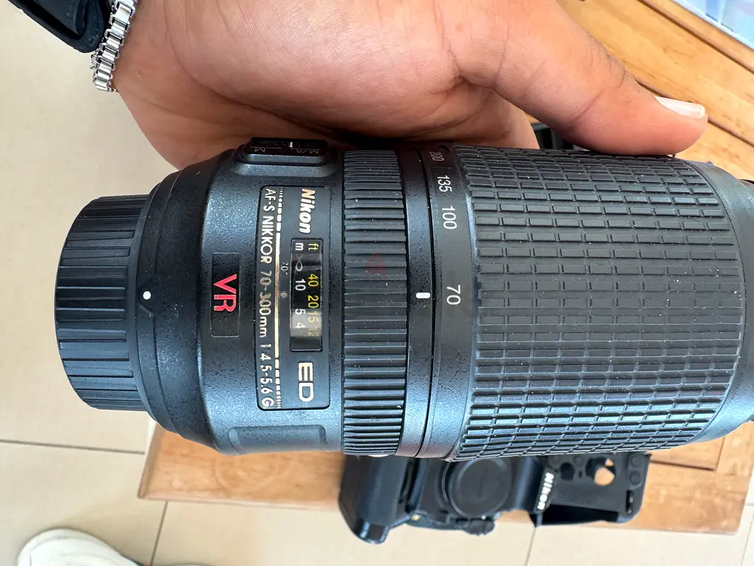 Nikon camera D 81063233636865027116