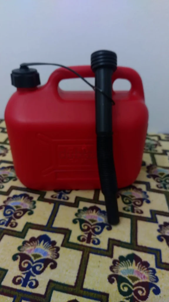 Gasoline can new63246236828674112