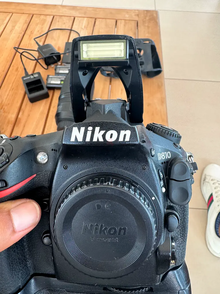Nikon camera D 81063233636865027112