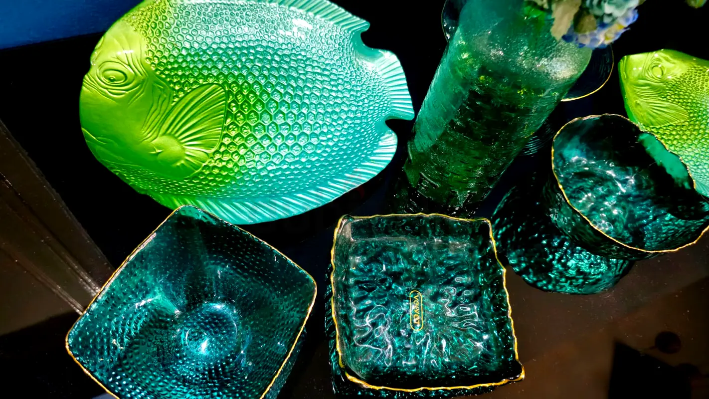 Green theme decor63216354728578111