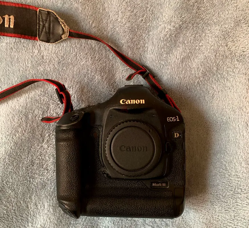 CANON EOS 1_D MARK 3 BODY NO CHARGR