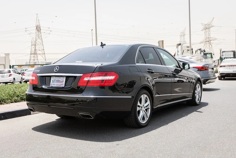 2012- E350 AMG- FULL OPTIONS -LOW MILEAGE-BLACK INSIDE - IMMACULATE CONDITION - ONLY 115,000 KM62932675104259111