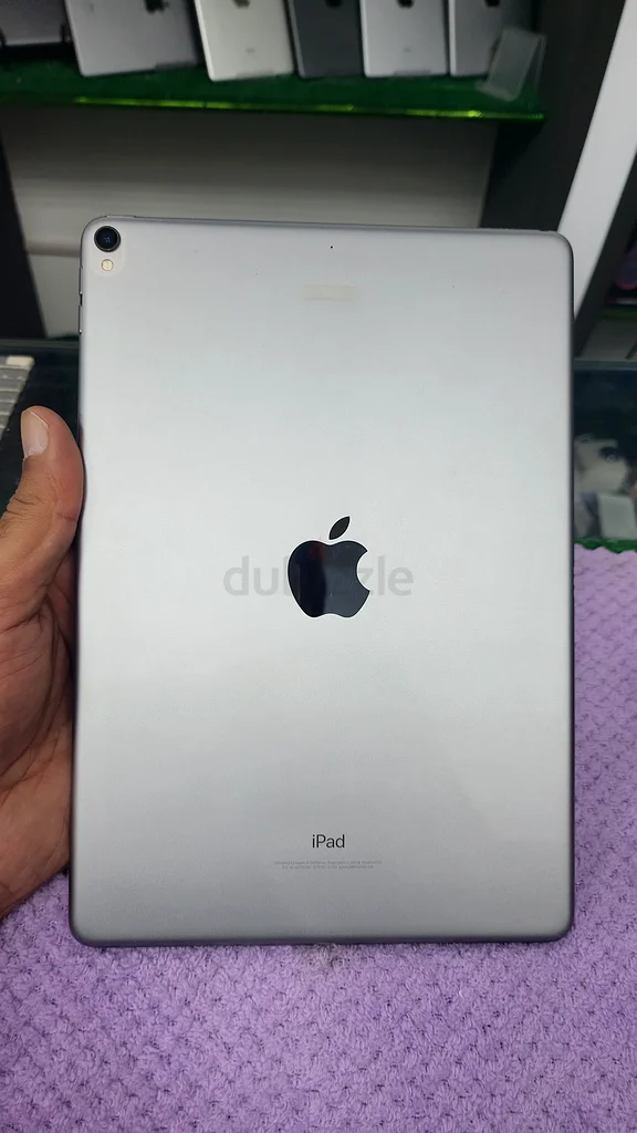 iPad Pro 10.5 512 GB with accessories and delivery63184727066370112