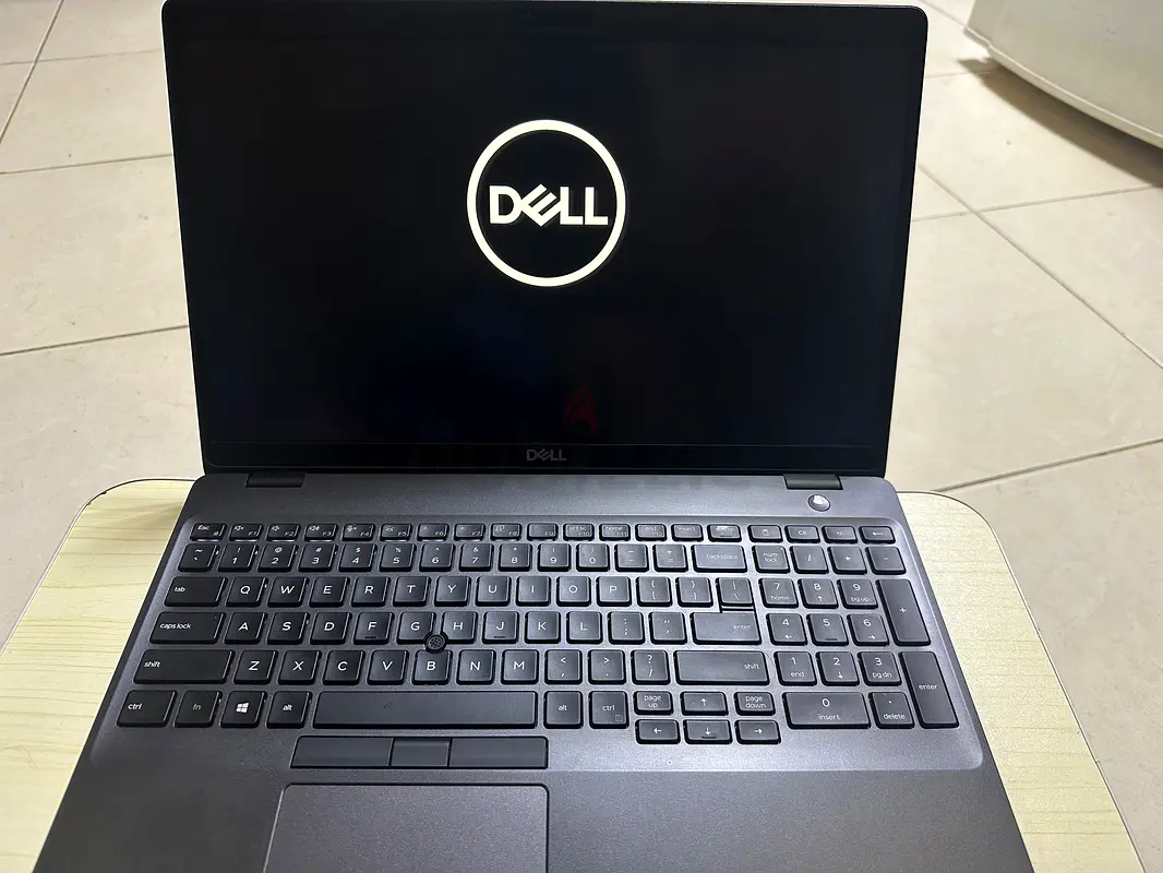 DELL i5 9th Gen. Excelent Cond. 4GB Graphics63257120667266111