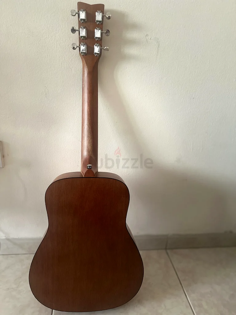 Rarely used Guitar for Sale63201681208962111