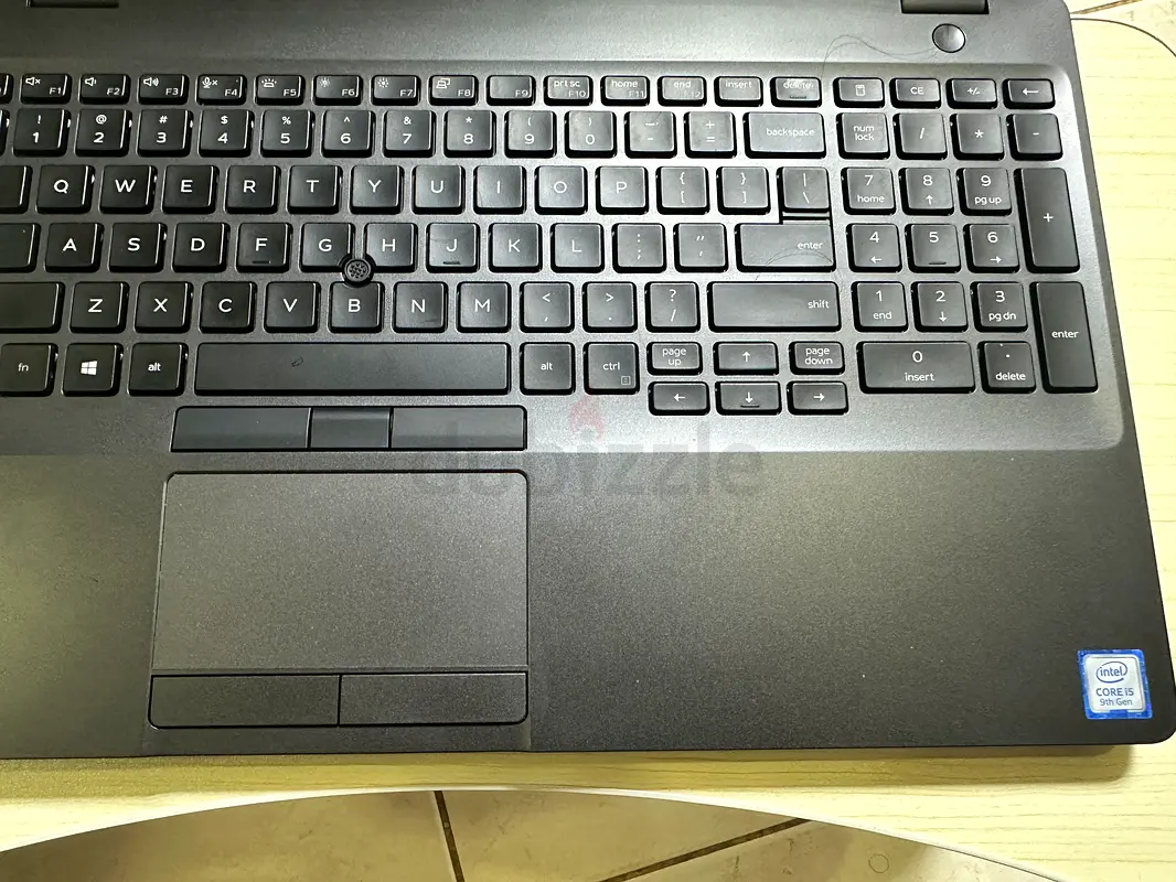 DELL i5 9th Gen. Excelent Cond. 4GB Graphics63257120667266113