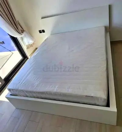 IKEA malam king size 180/200bed with IKEA mattress and 2 storage drawers underneath